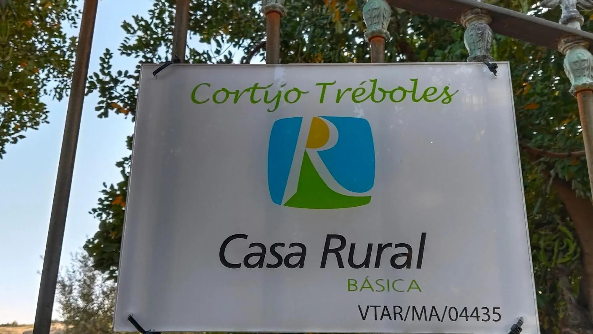Los Treboles Periana